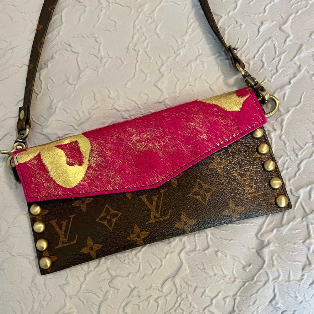 Refurbished Louis Vuitton Crossbody bag